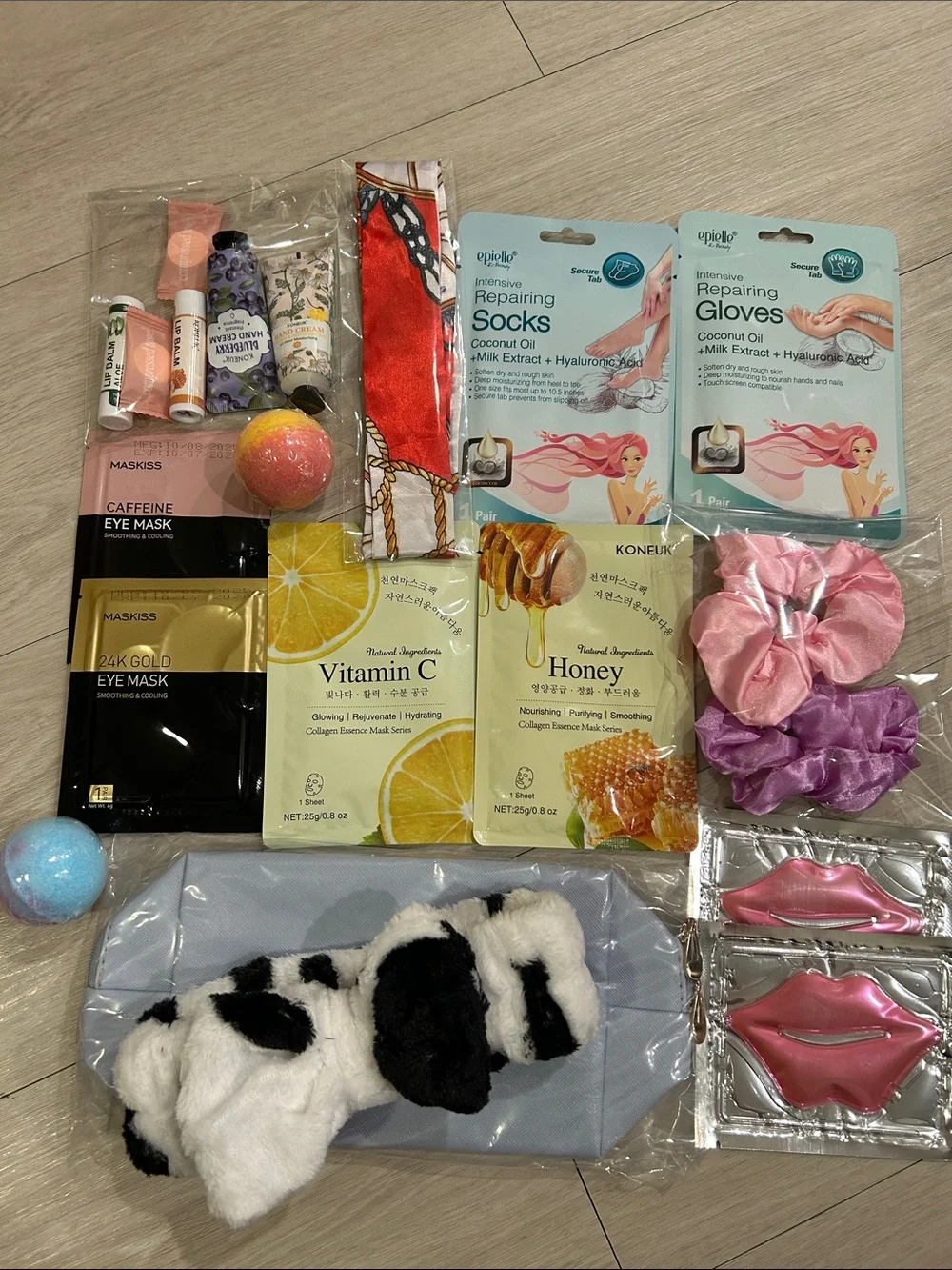 Spa (NWOT) Self-Care Bundle #3 - Picture 1 of 6